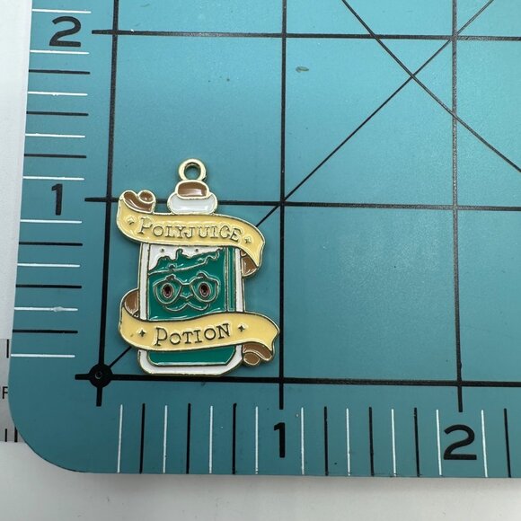 Set Of 4 Magical Potion Bottle Enamel Charms Pendants Necklace Bracelet - Picture 8 of 10